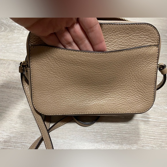 Authentic Coach Leather Crossbody Bag in Tan - Picture 4 of 12